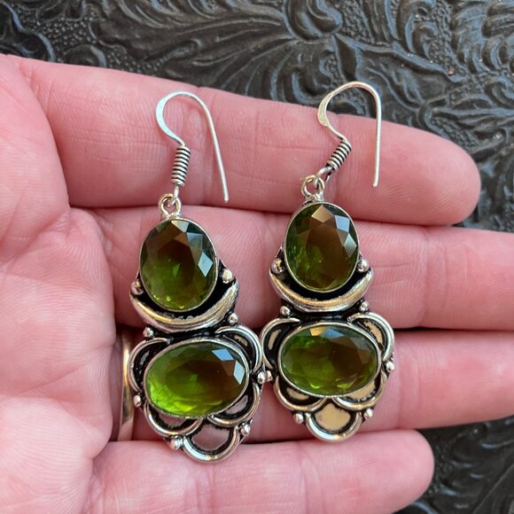 Green Peridot Witchy Crescent Moon Lunar Stone Crystal Jewelry Earrings - Picture 1 of 7